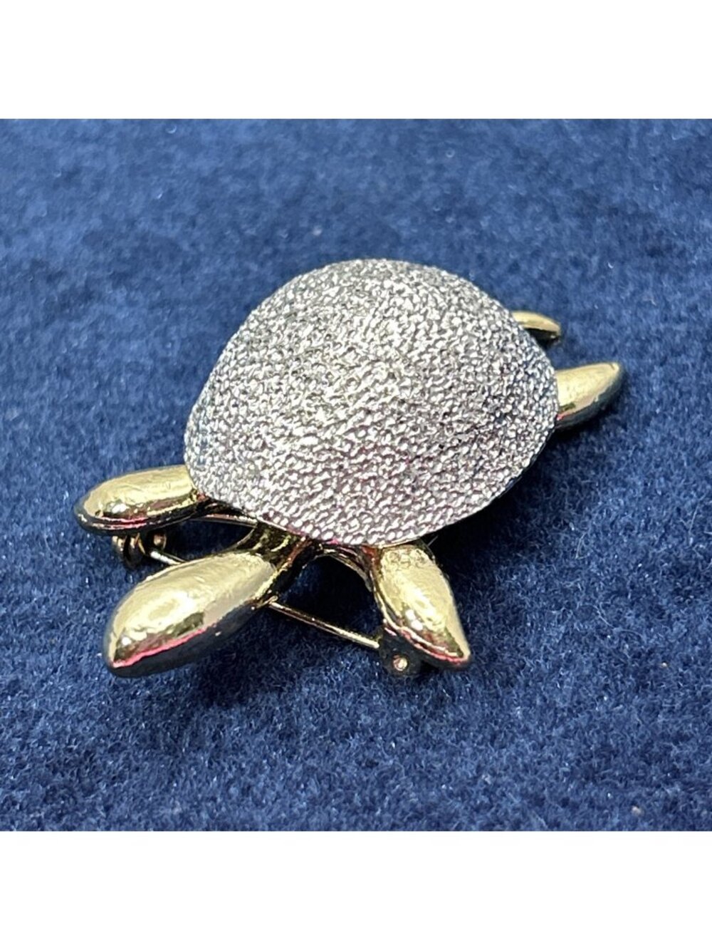 Unique Gerry’s Turtle Brooch Sparkle Body Two Toned Silver Gold Fashion Jewelry